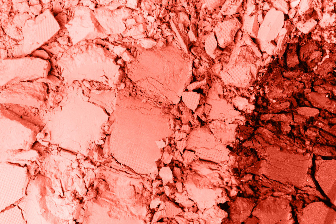 make-up-living-coral